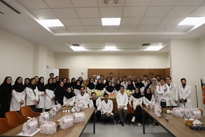 برگزاری مراسم گرامیداشت روز دانشجو در بیمارستان فوق تخصصی کودکان حکیم